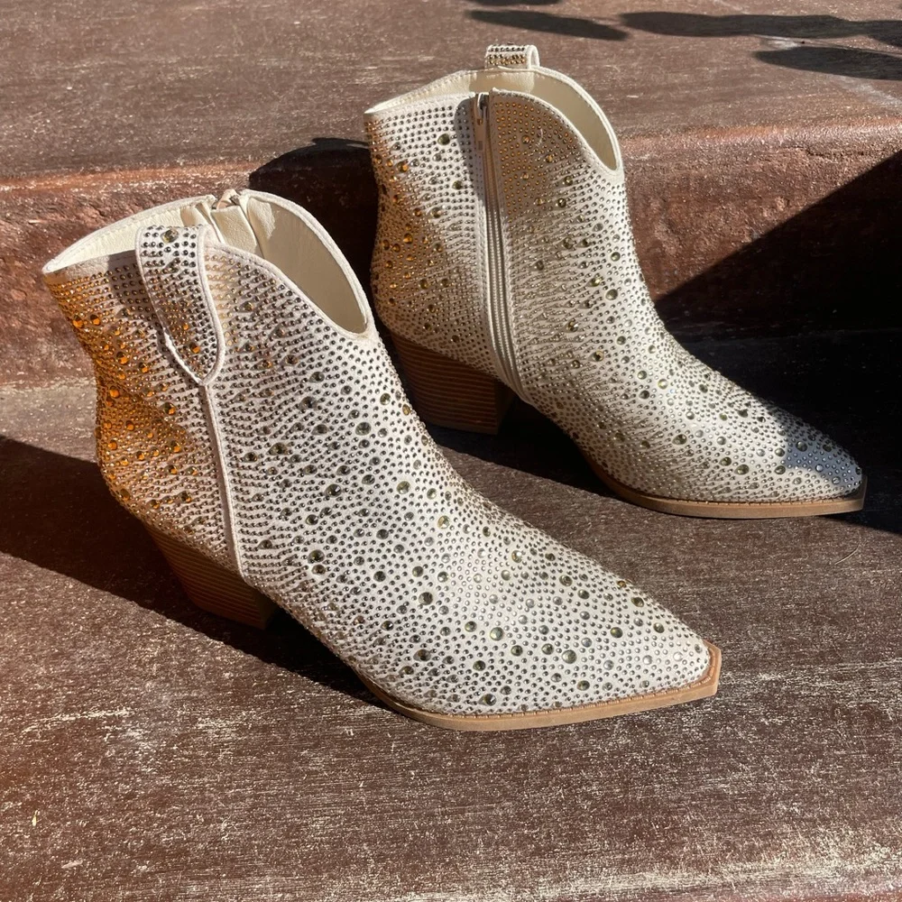 NWOT Boutique Cream Western Booties with Gold Gemstones— Perfect for NFR Rodeo